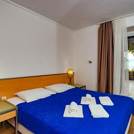 Hotel Savojo Petrovac Exteriör bild