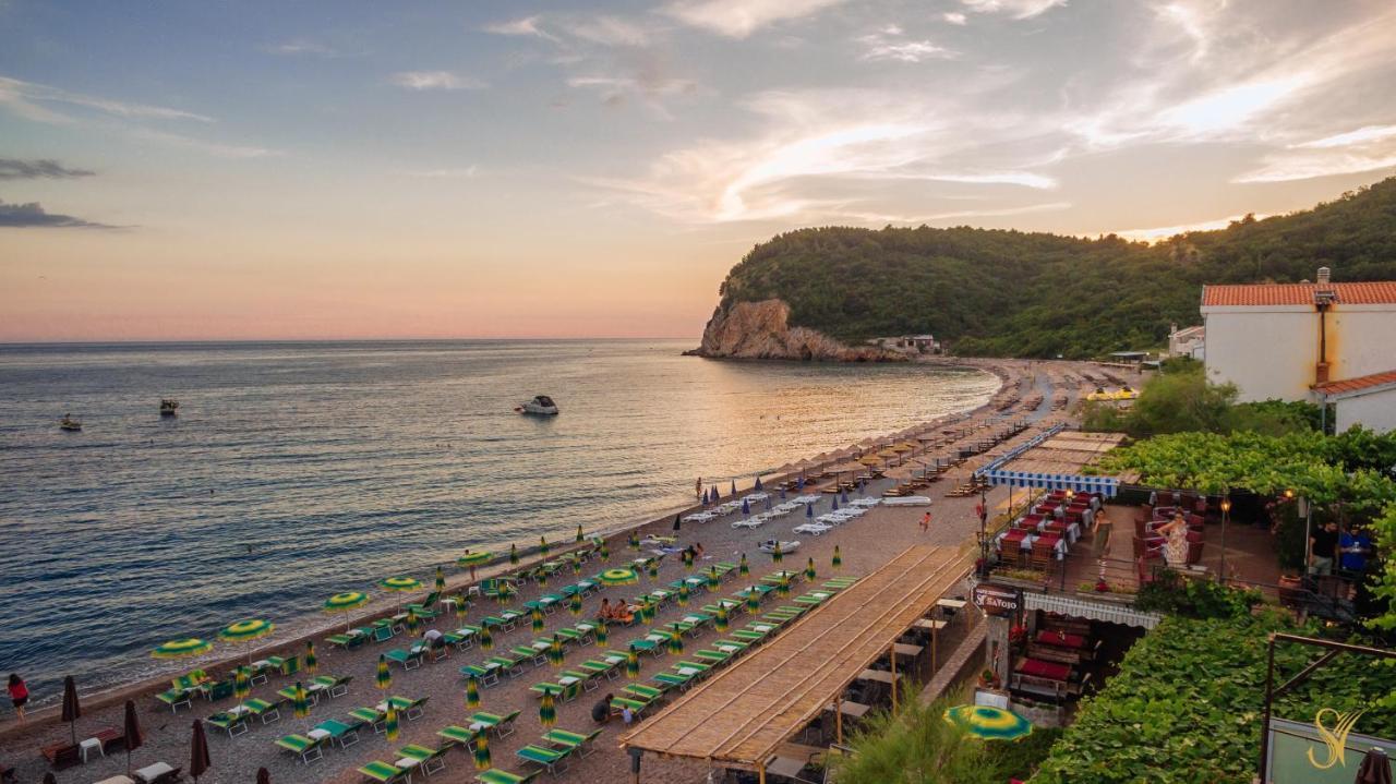 Hotel Savojo Petrovac Exteriör bild