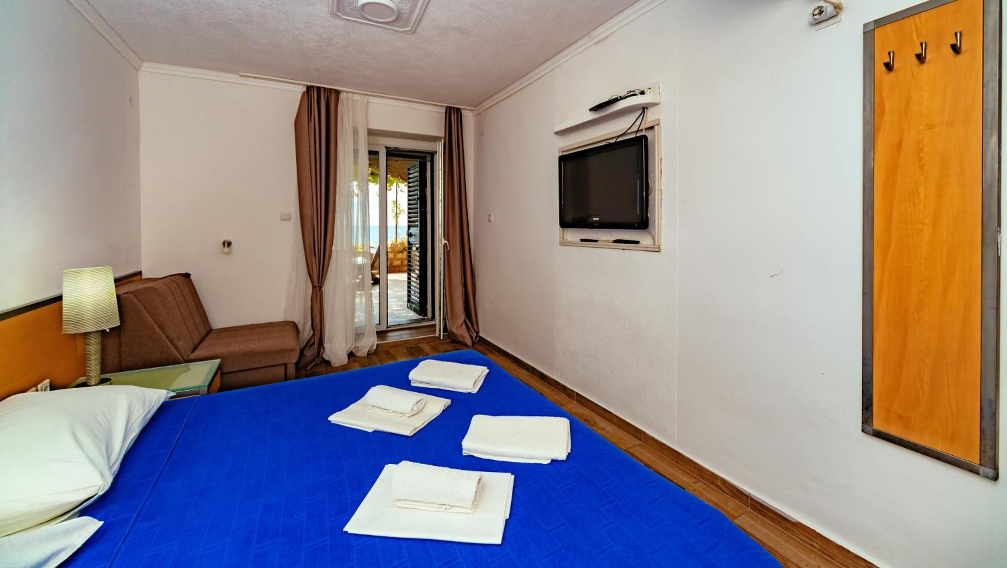 Hotel Savojo Petrovac Exteriör bild