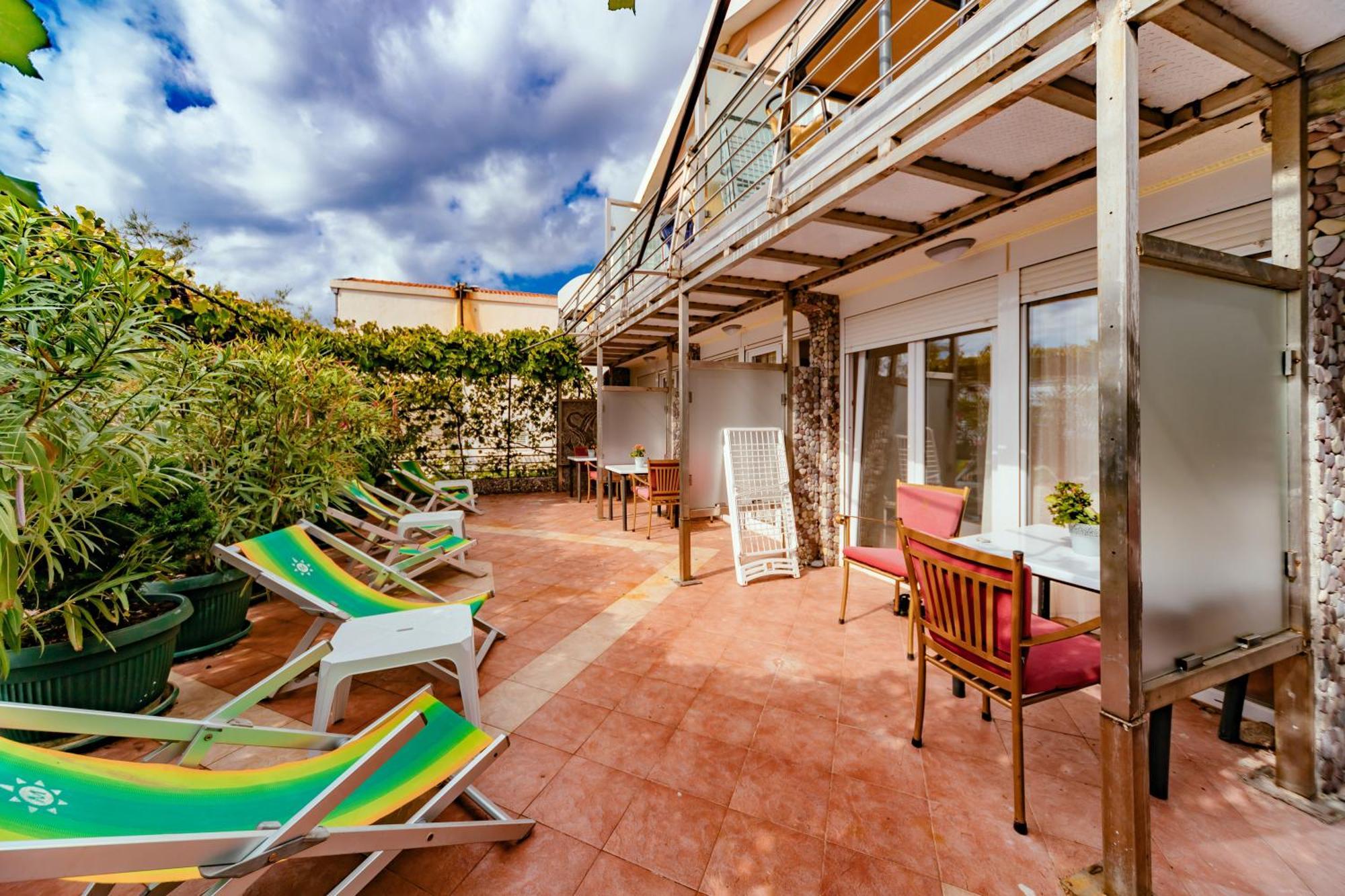 Hotel Savojo Petrovac Exteriör bild