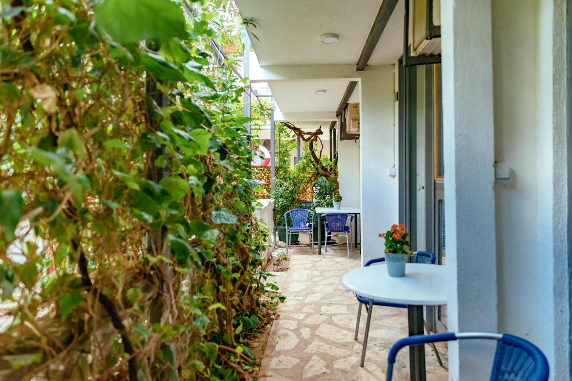 Hotel Savojo Petrovac Exteriör bild