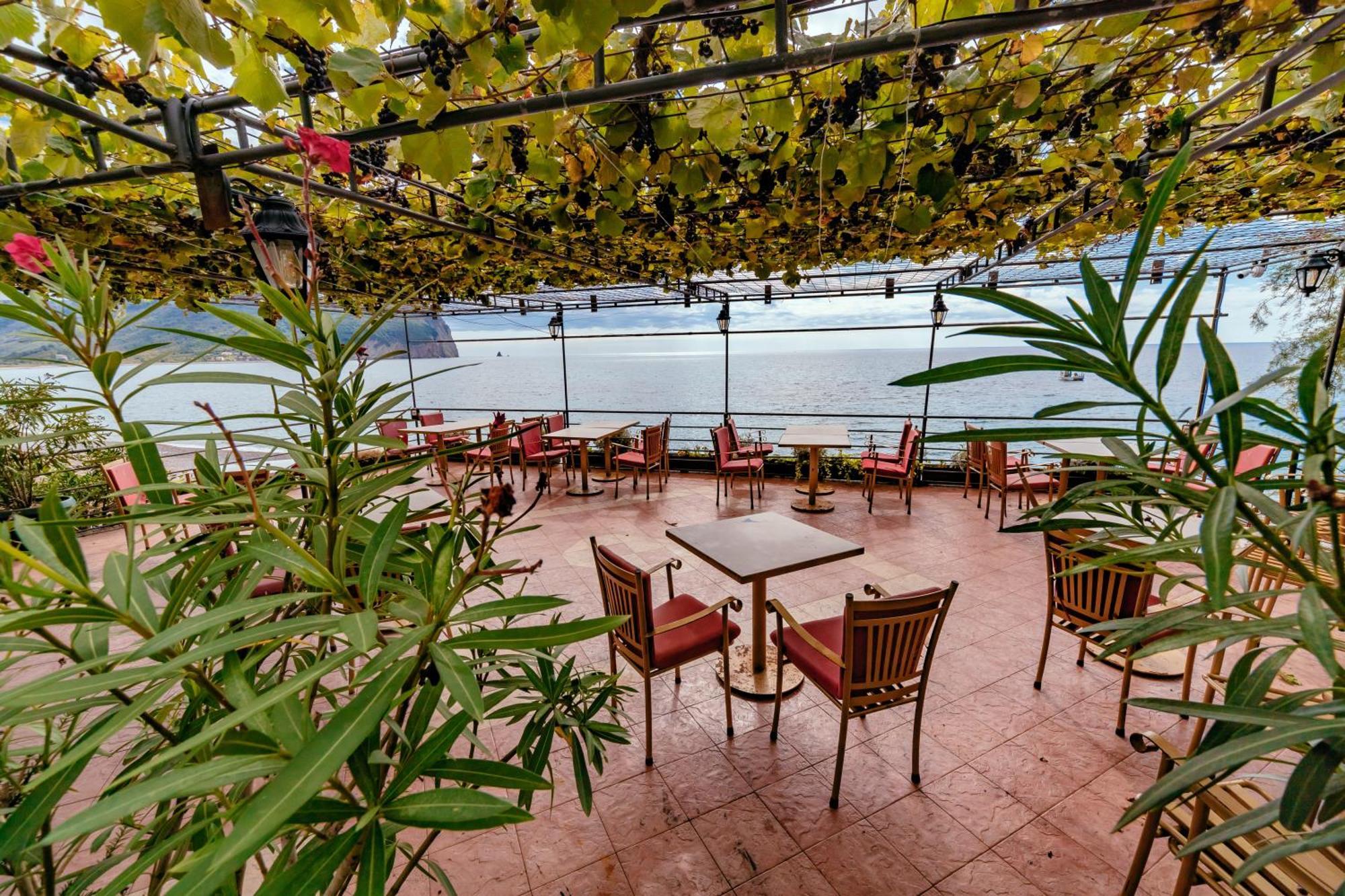 Hotel Savojo Petrovac Exteriör bild