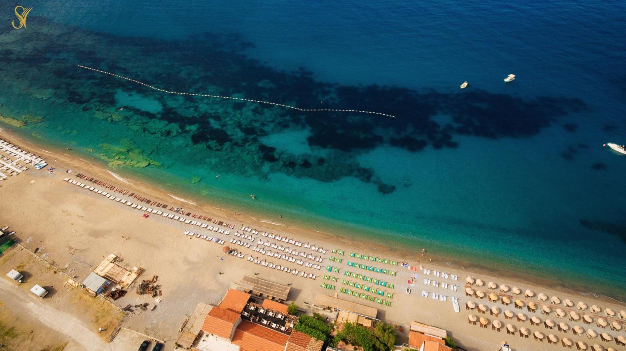 Hotel Savojo Petrovac Exteriör bild