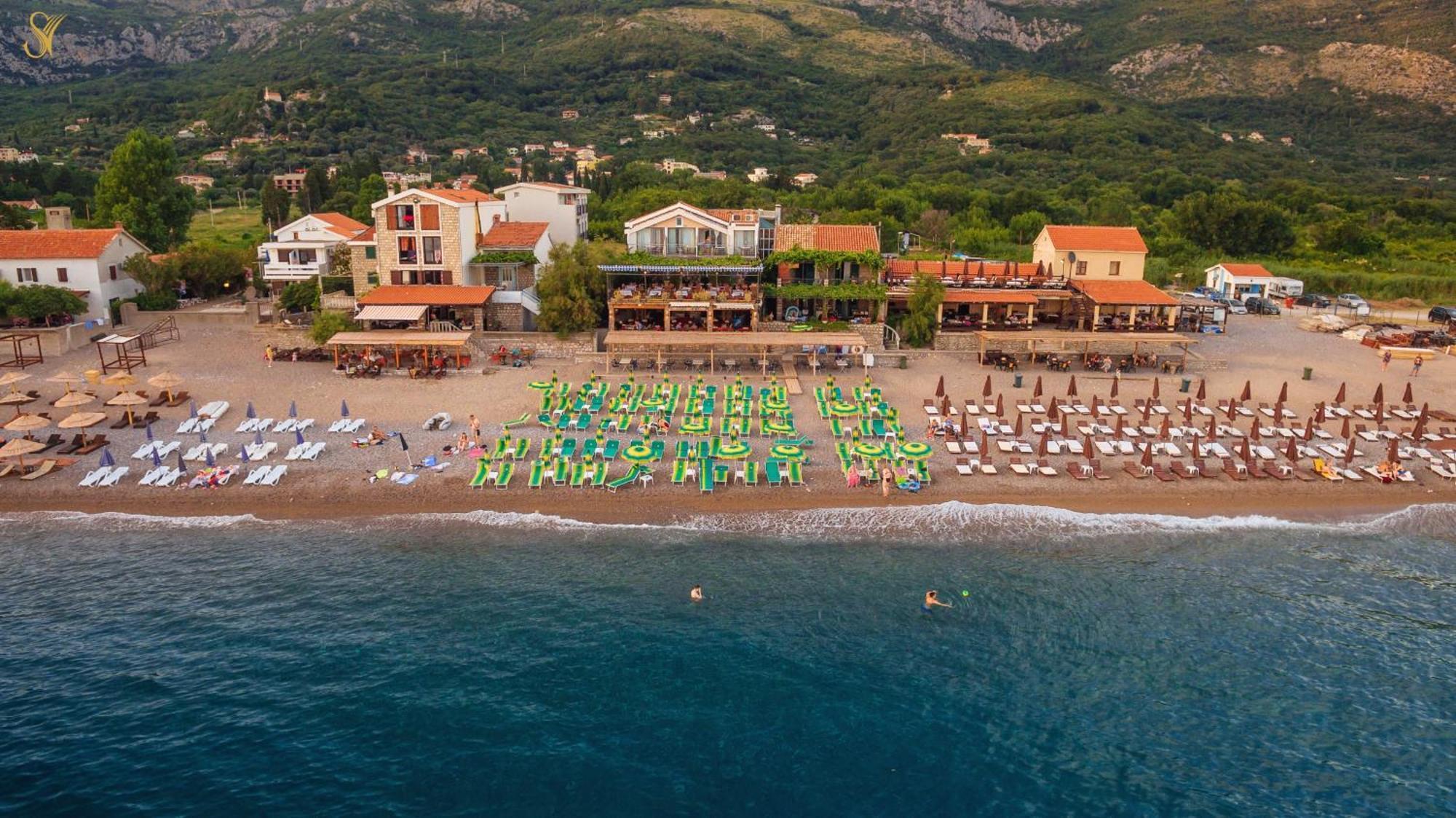 Hotel Savojo Petrovac Exteriör bild