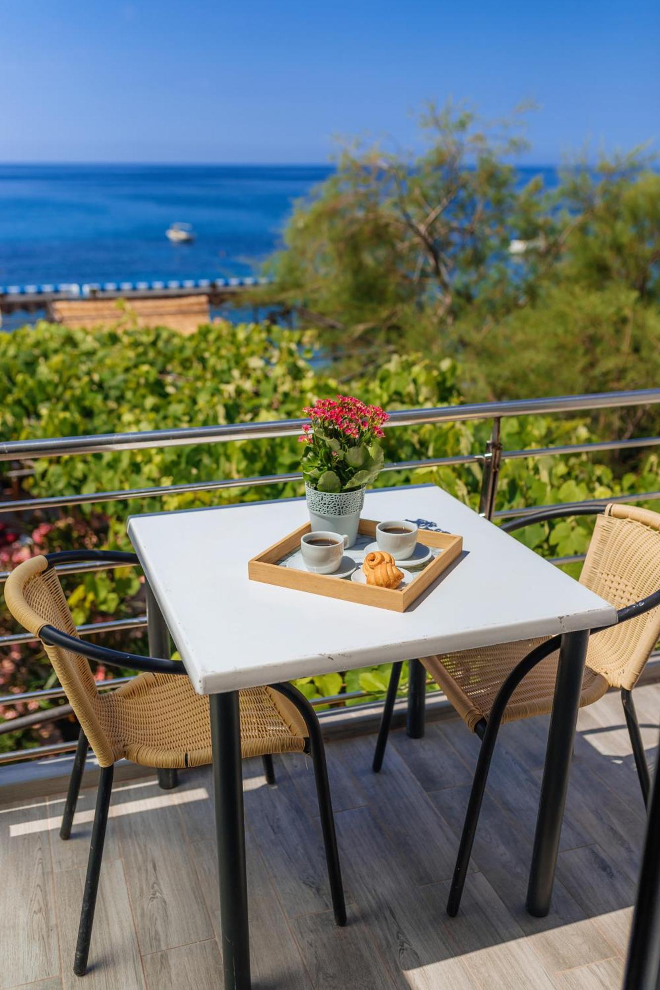 Hotel Savojo Petrovac Exteriör bild